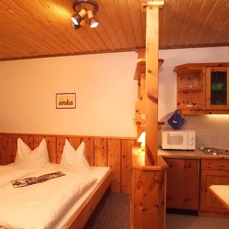 Lachmayr Guest house