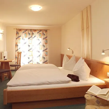 Lachmayr Guest house *